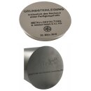 CNC-Gravur auf einem flachen Abschlussdeckel