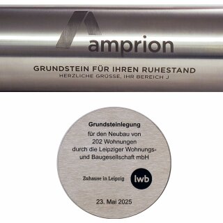 Lasergravur schwarz auf einem Schatullenartikel Edelstahl